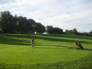 9-Loch Runde Golfplatz Ising